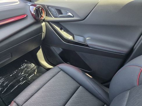 Used 2025 Chevrolet Equinox RS w/ Safety and Technology Package image 18