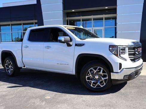 Certified 2024 GMC Sierra 1500 SLT w/ SLT Convenience Package image 2