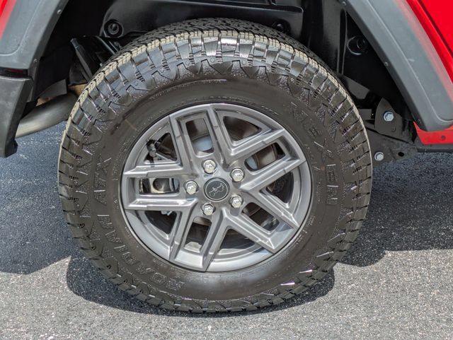 Used 2026 Jeep Wrangler Unlimited Sport AWD/4WD image 7