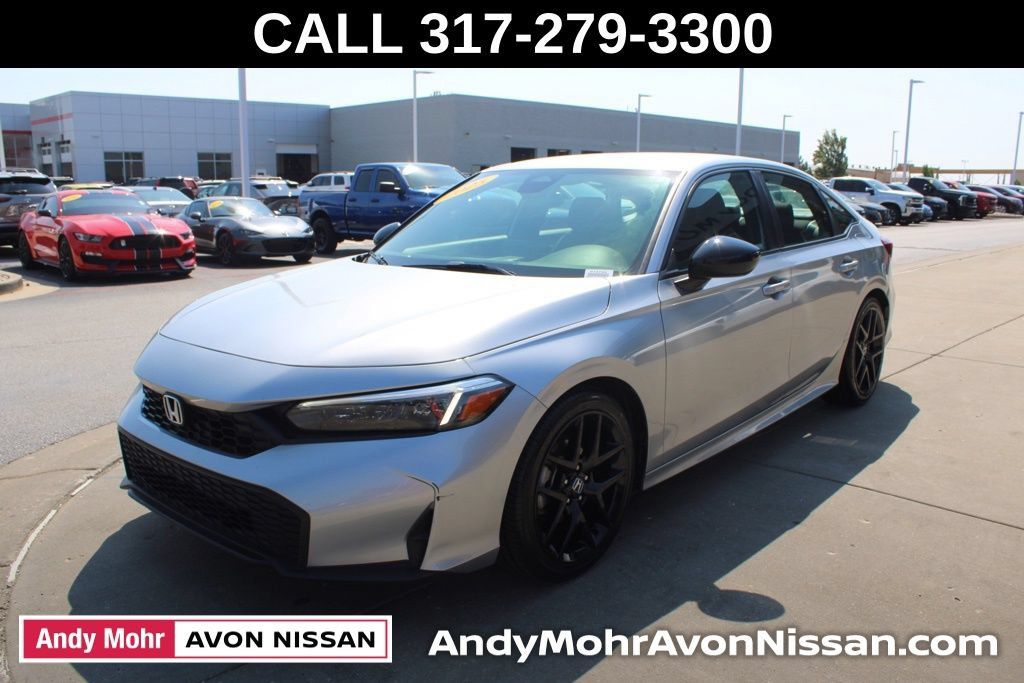 Used 2025 Honda Civic Sport image 3