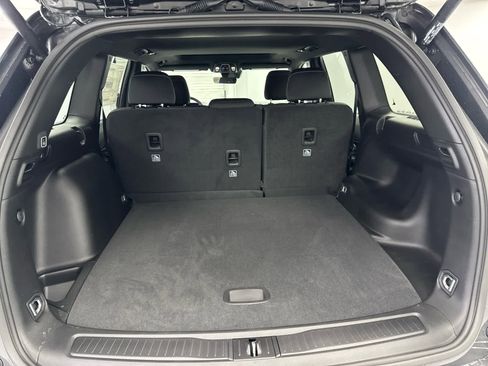 New 2025 Jeep Grand Cherokee Laredo X w/ Luxury Tech Group I image 7