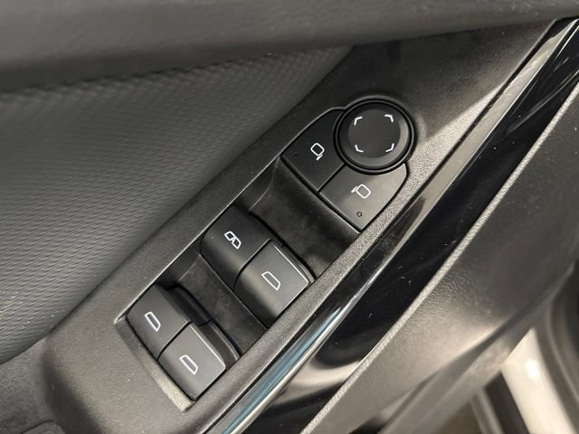 Used 2025 Chevrolet Equinox LT AWD/4WD image 11