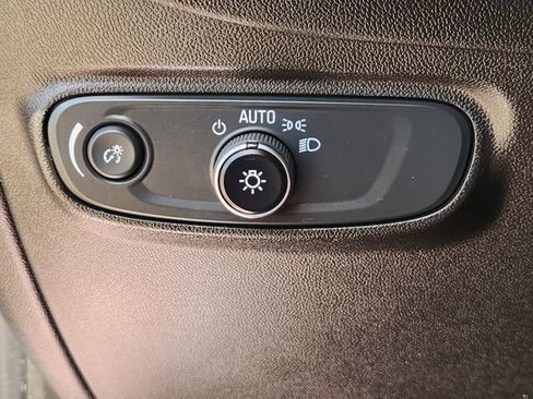 Used 2022 Chevrolet Equinox RS FWD image 21