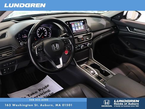 Used 2021 Honda Accord Touring image 8