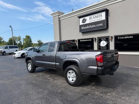 Used 2019 Toyota Tacoma SR AWD/4WD image 3