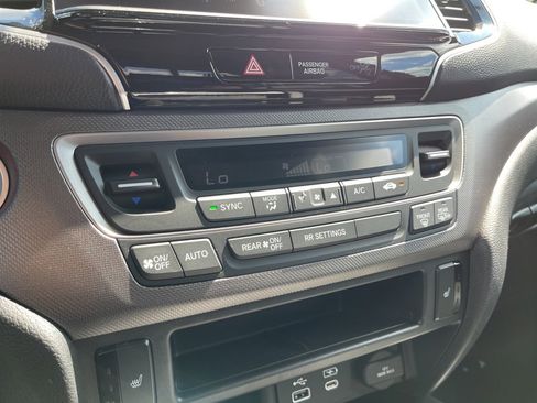 New 2025 Honda Ridgeline RTL image 10