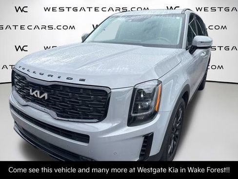 Certified 2022 Kia Telluride SX w/ Nightfall Edition Package image 2