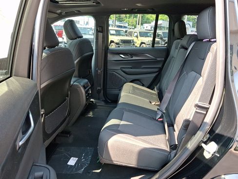 New 2026 Jeep Grand Cherokee Laredo X AWD/4WD image 6