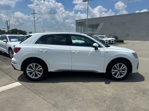 New 2025 Audi Q3 2.0T Premium w/ Convenience Package image 4