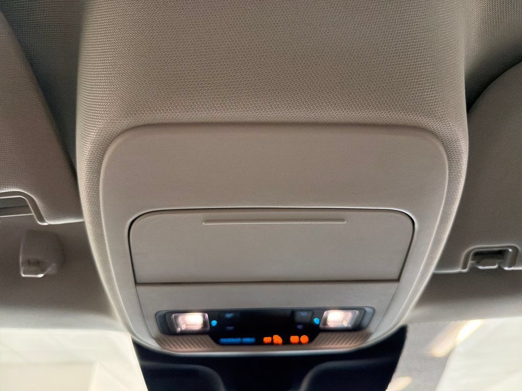 New 2027 Ford Expedition Active RWD image 21