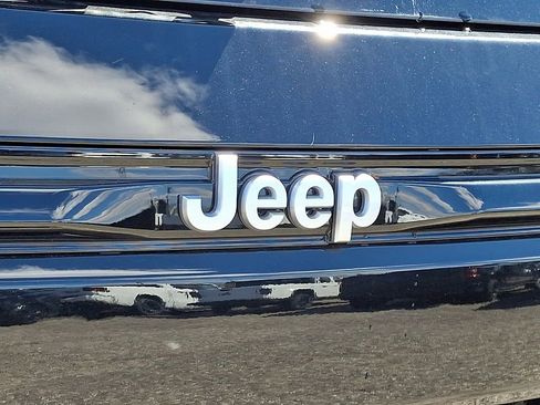 New 2026 Jeep Grand Cherokee Limited AWD/4WD image 21
