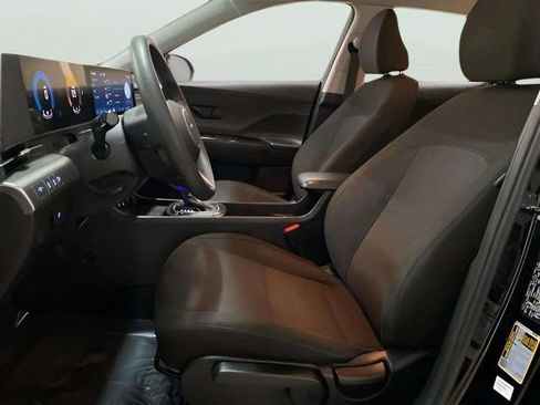 Used 2026 Hyundai Kona SE FWD image 19