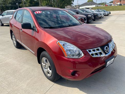 Used 2013 Nissan Rogue S image 4