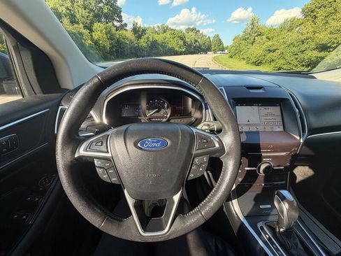 Used 2016 Ford Edge Titanium w/ Equipment Group 301A AWD/4WD image 12