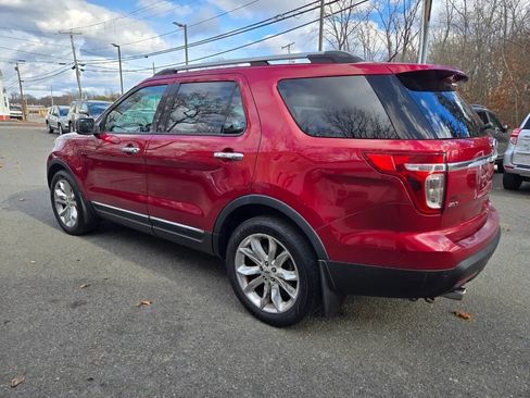 Used 2014 Ford Explorer XLT w/ Equipment Group 202A image 31