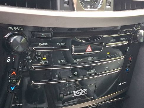 Used 2021 Lexus LX 570 4WD w/ Sport Package image 17