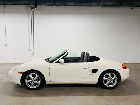 Used 2000 Porsche Boxster RWD image 5