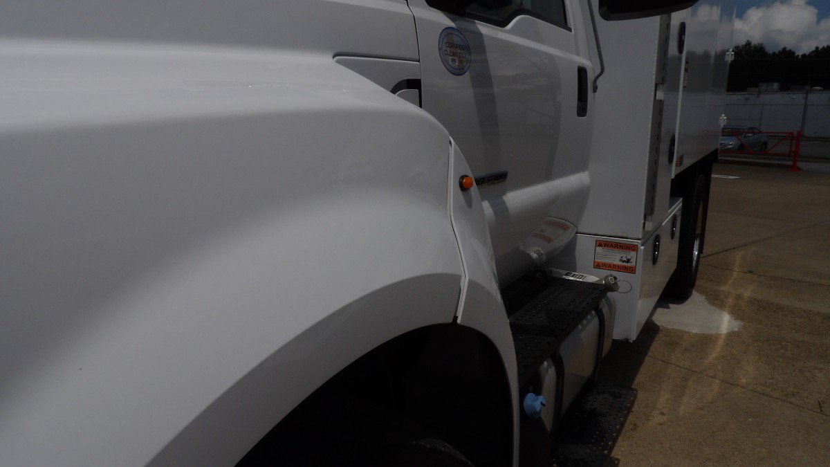 Used 2023 Ford F650 2WD Regular Cab Super Duty image 16