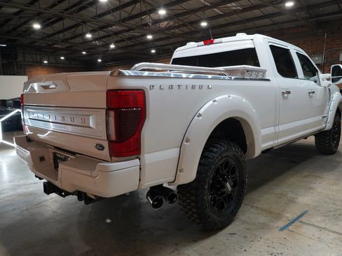 Used 2020 Ford F350 Platinum w/ FX4 Off-Road Package AWD/4WD image 12