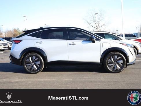 Used 2023 Nissan Ariya FWD image 4