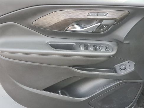 Certified 2023 GMC Terrain SLT w/ LPO, Floor Liner Package FWD image 15