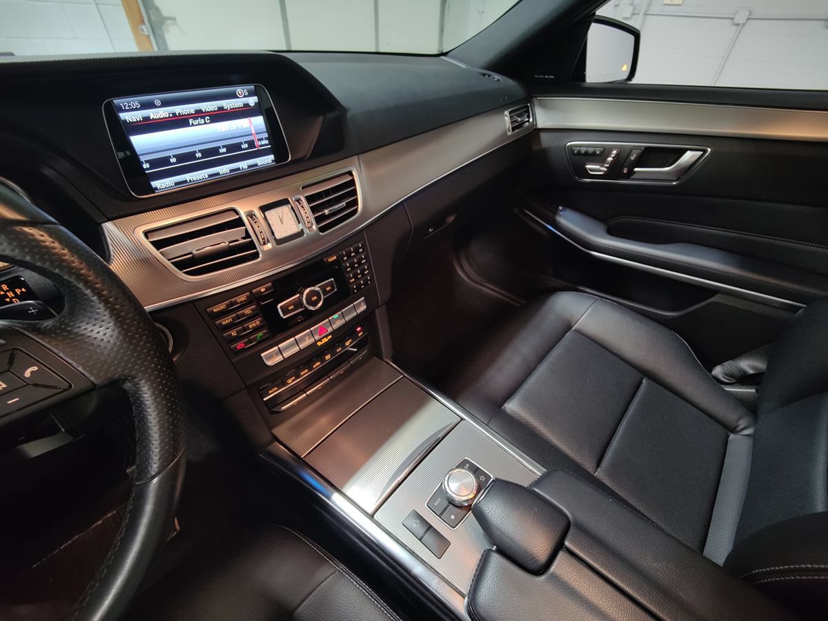 Used 2014 Mercedes-Benz E 350 4MATIC Wagon image 30