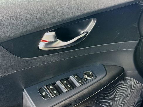 Used 2020 Kia Forte GT-Line image 20