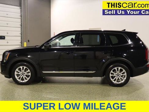 Used 2022 Kia Telluride LX AWD/4WD image 5