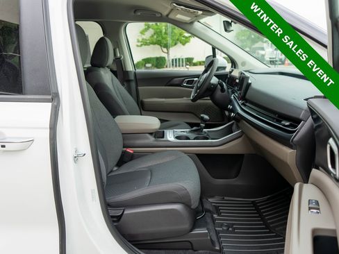 New 2026 Kia Carnival LX image 10
