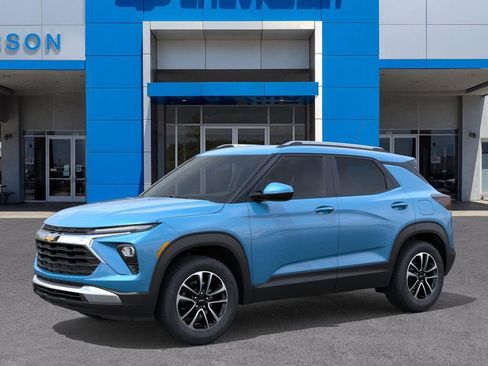 New 2026 Chevrolet TrailBlazer LT w/ Driver Confidence Package image 2