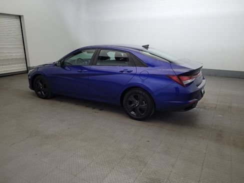Used 2022 Hyundai Elantra SEL image 3