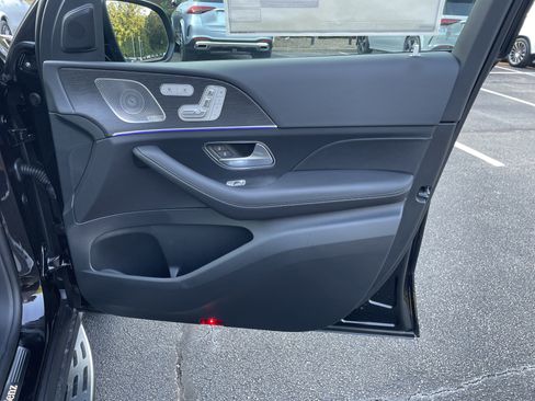 New 2026 Mercedes-Benz GLS 450 4MATIC image 45