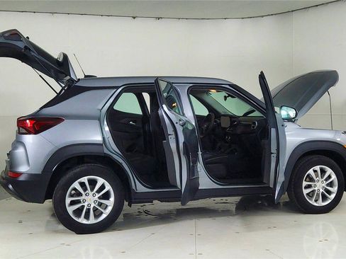 Used 2024 Chevrolet TrailBlazer LS image 12
