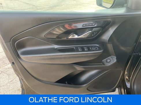 Used 2023 GMC Terrain AT4 image 11