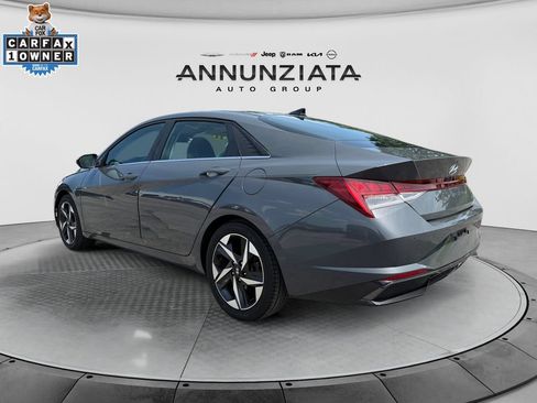 Used 2023 Hyundai Elantra Limited FWD image 3