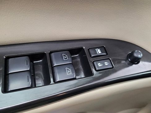 Used 2016 INFINITI QX50 Journey w/ Premium Package image 27