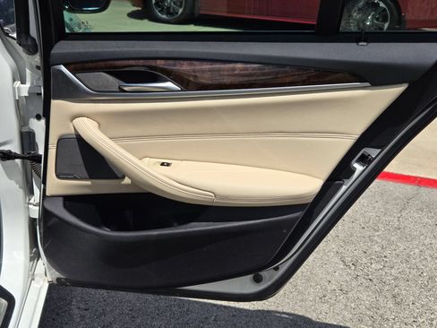 Used 2019 BMW 540i w/ Convenience Package RWD image 26
