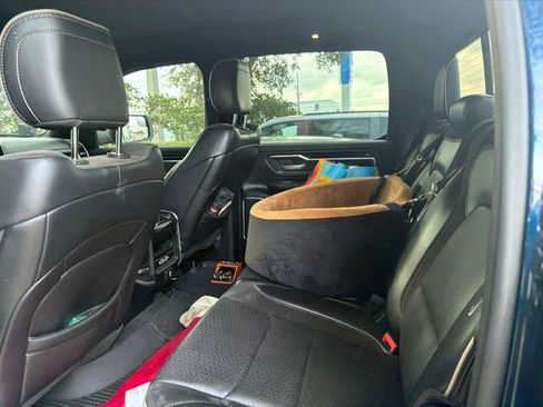 Used 2020 RAM 1500 Laramie w/ Sport Appearance Package AWD/4WD image 17