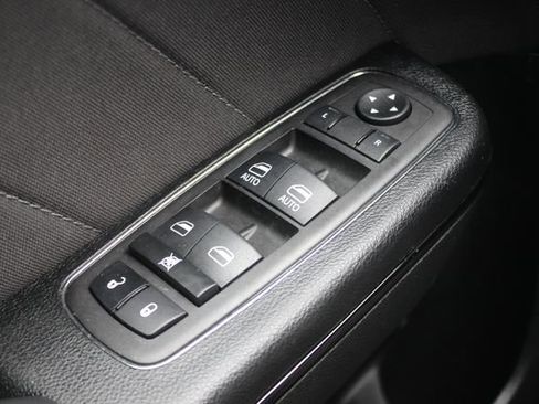 Used 2023 Dodge Charger SXT w/ Blacktop Package AWD/4WD image 18