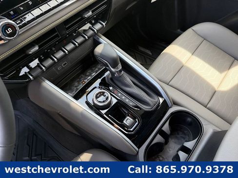 New 2026 Chevrolet Colorado ZR2 w/ Technology Package AWD/4WD image 23