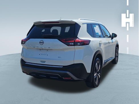 Used 2023 Nissan Rogue SL FWD image 4