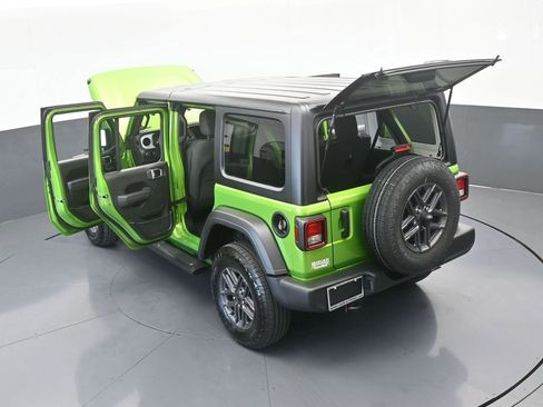 Used 2025 Jeep Wrangler Sport S image 72