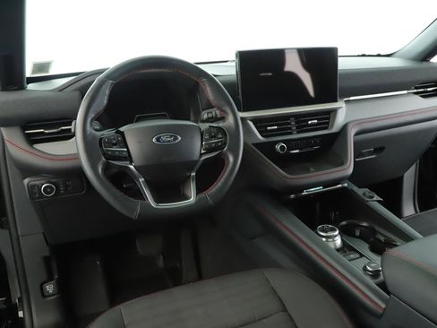 Used 2025 Ford Explorer ST-Line w/ Premium Package AWD/4WD image 2