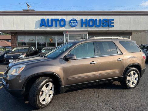 Used 2011 GMC Acadia SLT image 1