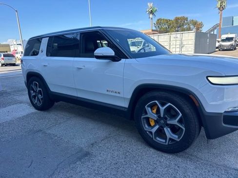 Used 2024 Rivian R1S Adventure AWD/4WD image 4