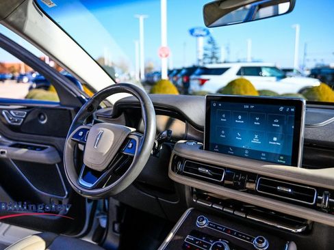 Used 2023 Lincoln Aviator Reserve w/ Equipment Group 201A image 15