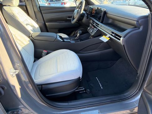 New 2026 Hyundai Santa Cruz SE FWD image 13