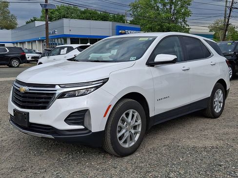 Used 2023 Chevrolet Equinox LT AWD/4WD image 3