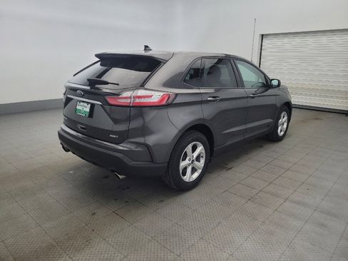 Used 2019 Ford Edge SE image 9