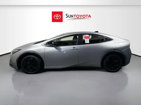 New 2026 Toyota Prius Plug-In Hybrid FWD image 7